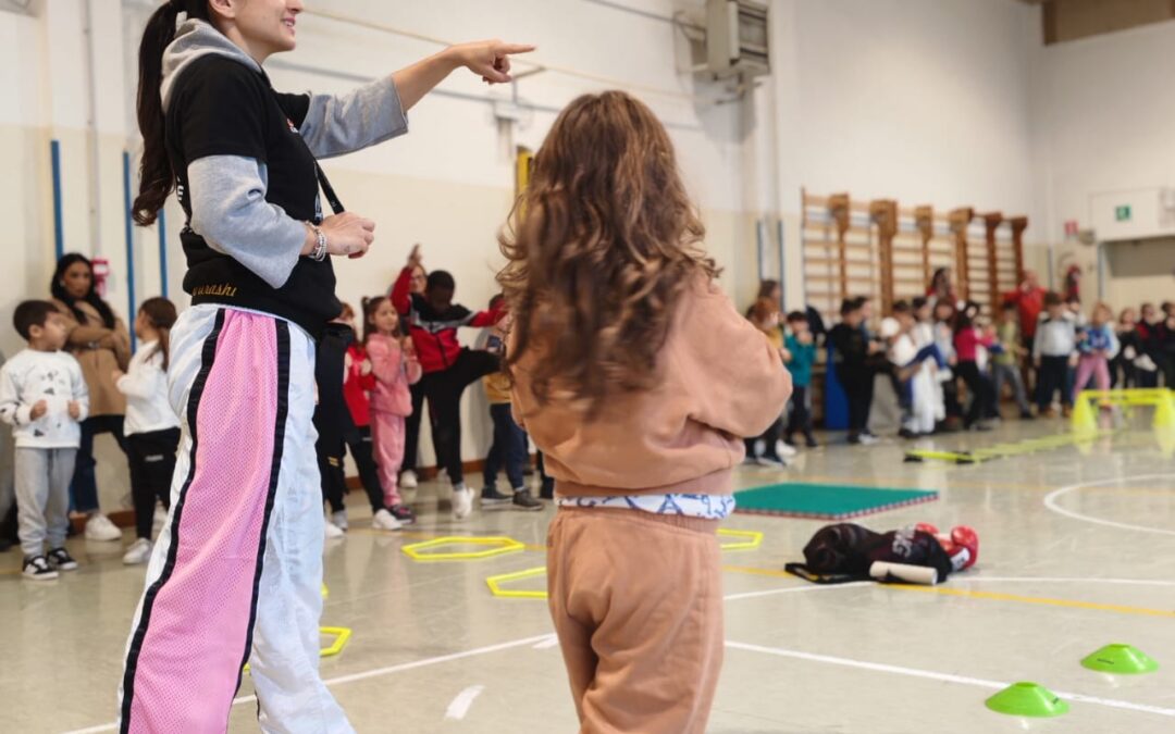 Sport di squadra e gioco a scuola, a Piacenza la festa multisport è con genitori e nonni