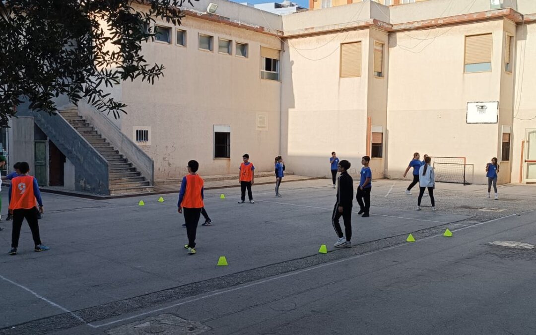 SPORT DI SQUADRA E GIOCO A SCUOLA anche a Ragusa: grande festa con il gruppo sportivo dei vigili del fuoco “Giuseppe Mascolino”